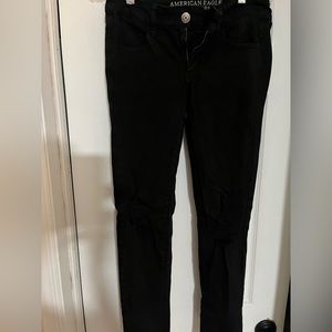American Eagle Black Jean Frayed Legging. Size 4